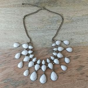 Fashion necklace nude vintage